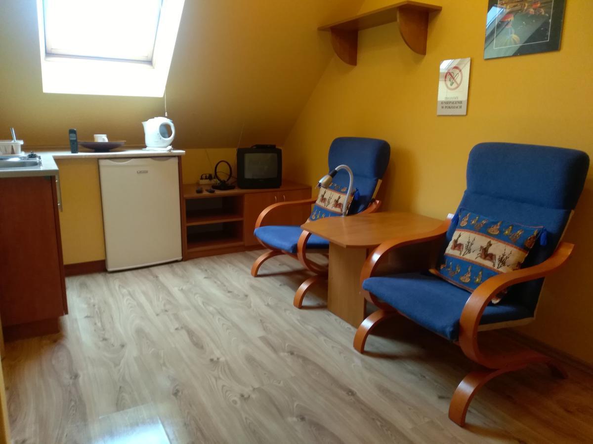 Gospodarstwo Agroturystyczne Ania I Filip Izabelin Kültér fotó